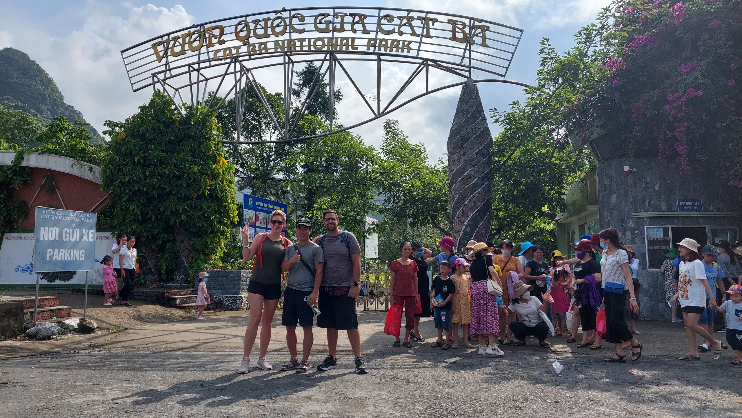 Tour Taxi visit Hospital Cave - Trung Trang Cave - Cat Ba National Park